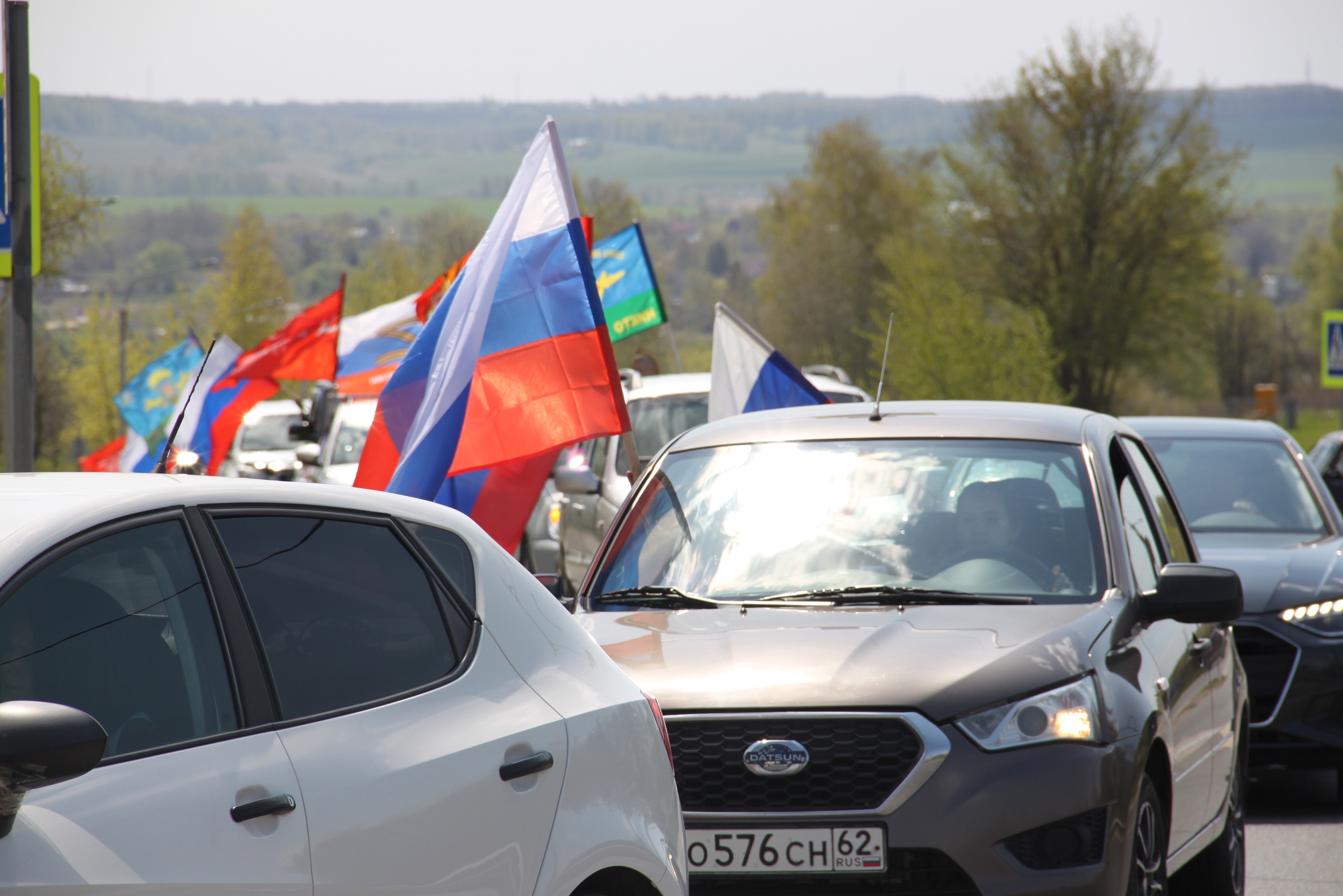 Сегодня с площади ДК «Энергетик» стартовала патриотическая акция —  автопробег – Новомичуринск –Пронск, посвящённая Великой Победе. |  08.05.2022 | Новомичуринск - БезФормата